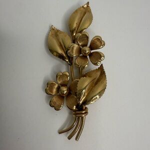 Gold Filled Floral Brooch